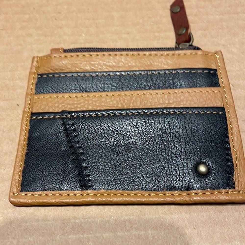 Card holder - Picture 2 of 4